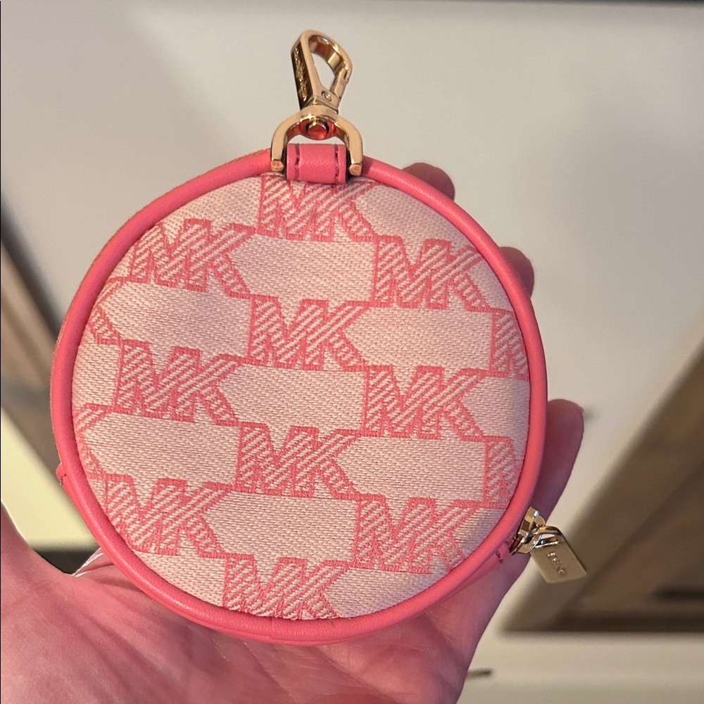 Michael Kors Pink and Cream Key Holder - Picture 4 of 10